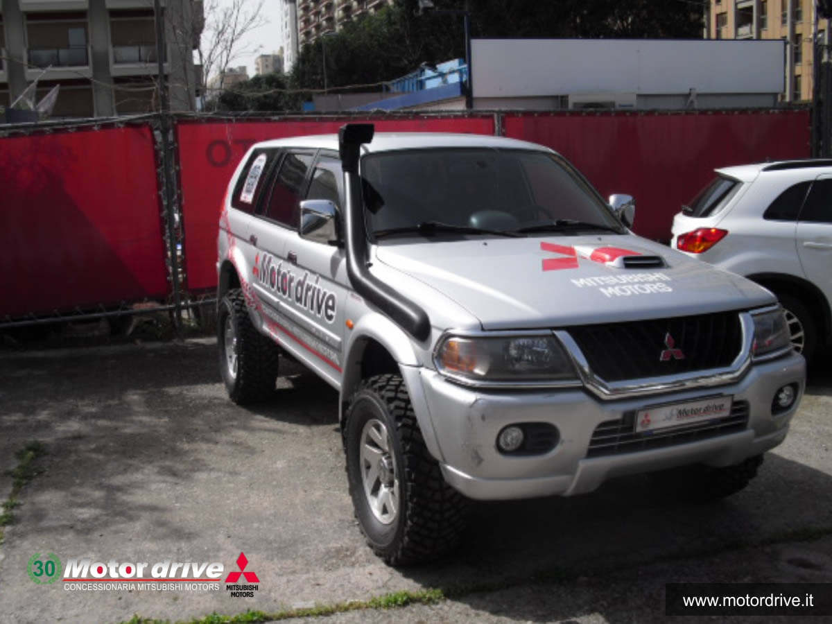 Nissan pajero sport